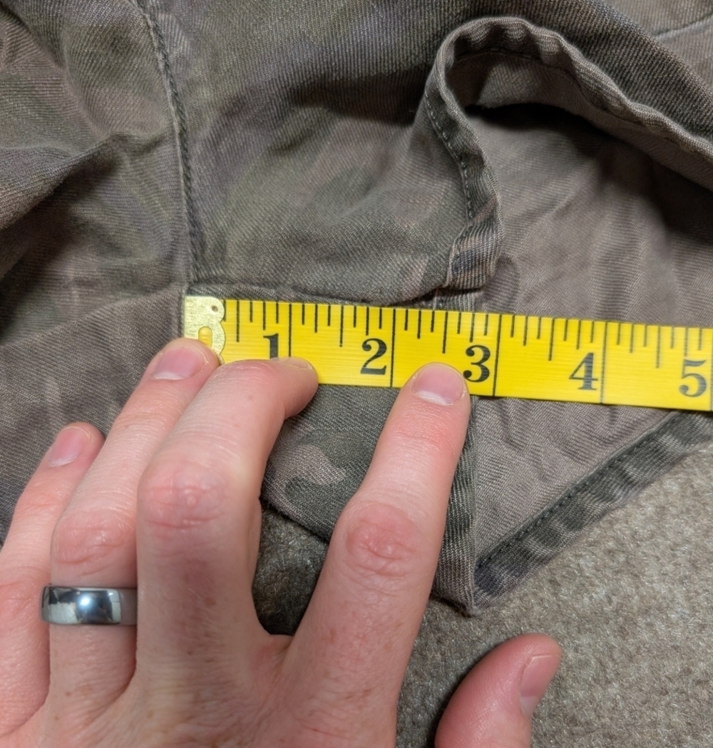 Level 99 Linen Blend Desert Camo Women's Shorts Small - Picture 8 of 8